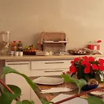 Donna Rosa Bed & Breakfast 4*