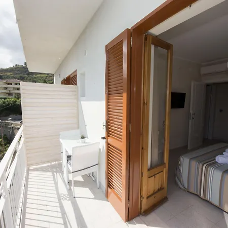 Donna Rosa 4* Tropea