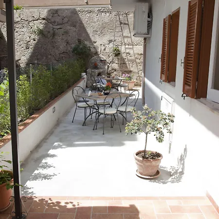 Donna Rosa 트로페아