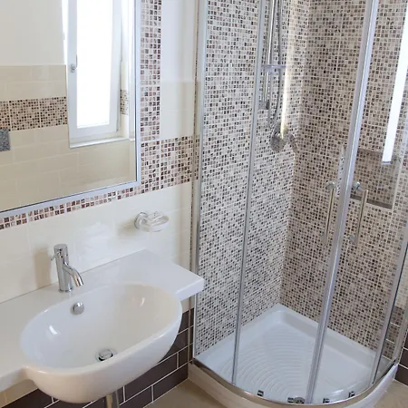 Donna Rosa Bed & Breakfast 4*