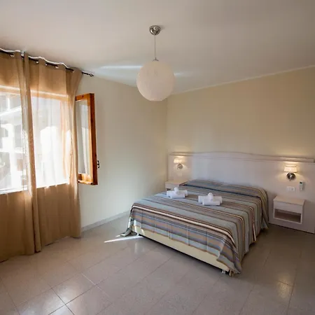 Donna Rosa Bed & Breakfast 4*
