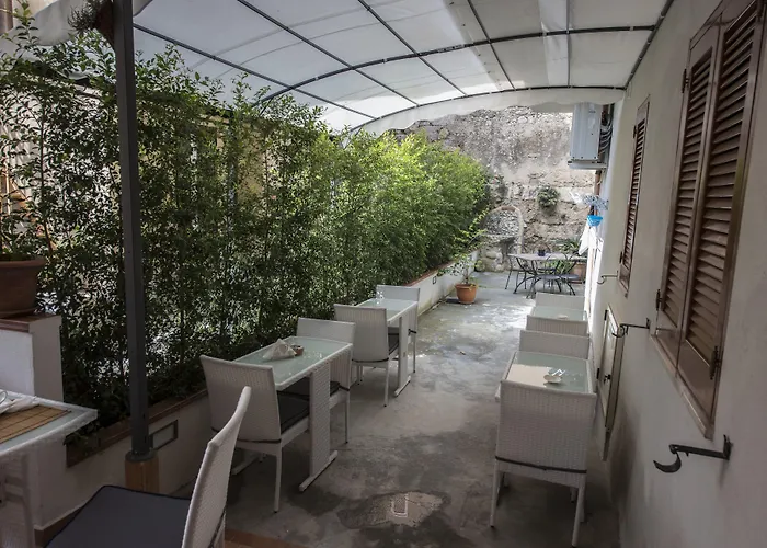 Bed & Breakfast Donna Rosa 4*