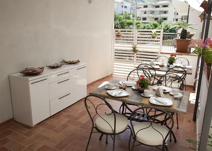 Donna Rosa Bed & Breakfast